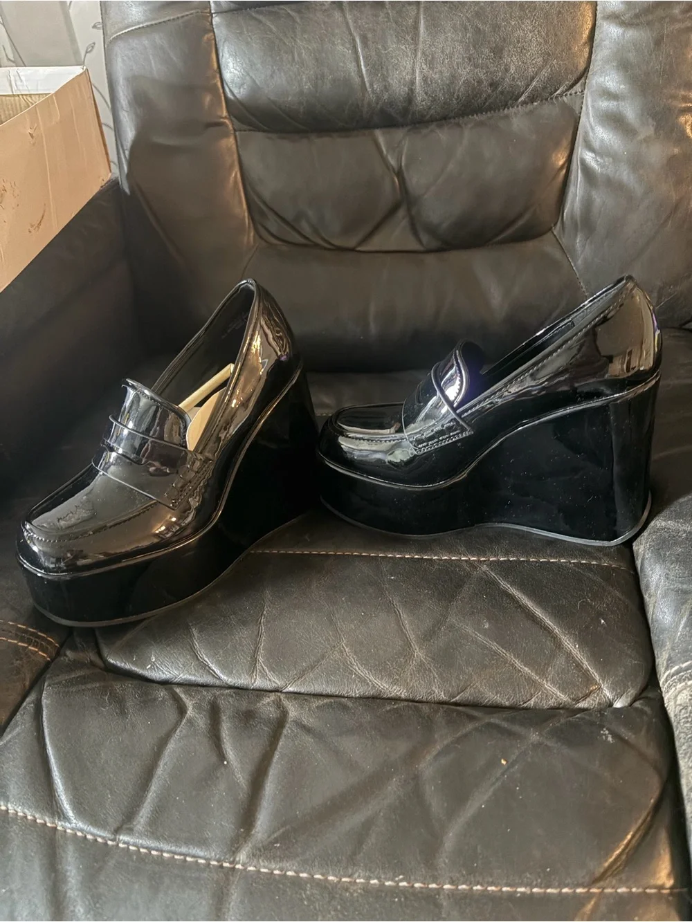 BAMBOO Black Patent Leather Penny Loafers for Women us 6